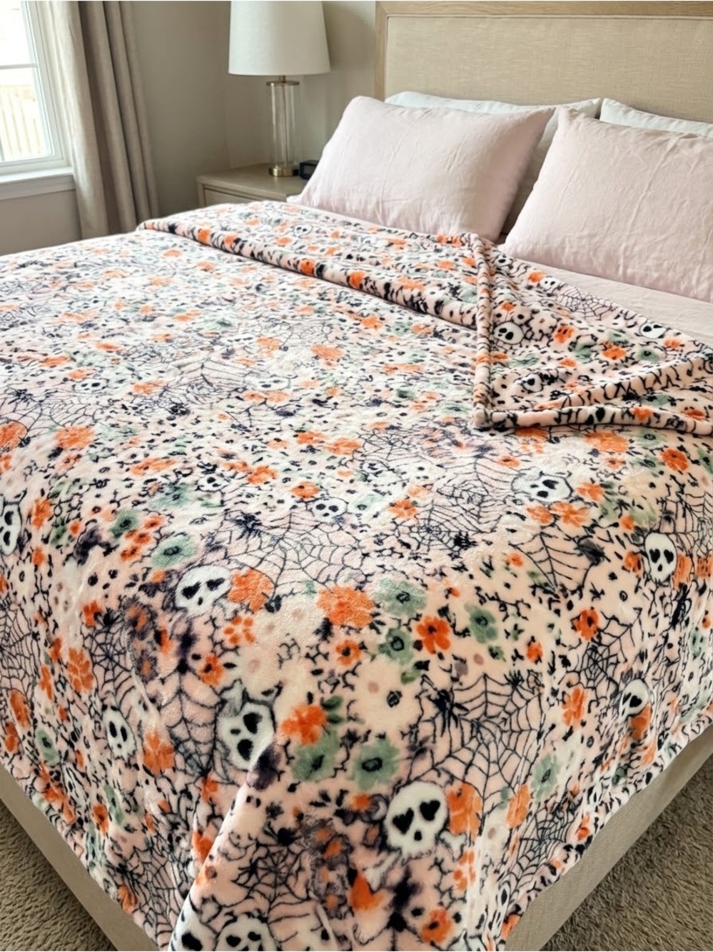 NEW Cynthia Rowley Queen Plush Halloween Floral Skull & Spiderweb Bed Blanket